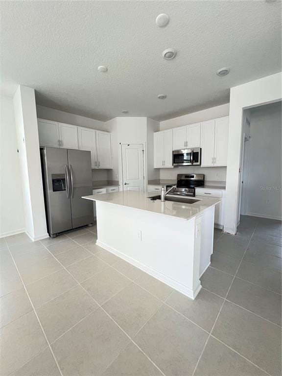 Building Photo - 716 Squire Ave