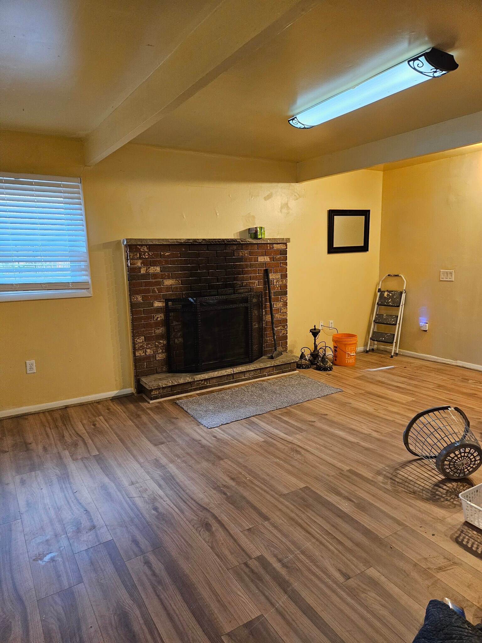 Building Photo - 8838 Cloudcrest Dr