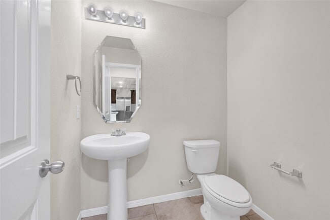 Building Photo - 29115 Jacobs River Dr