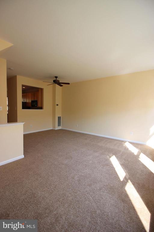 Building Photo - 21475 Welby Terrace