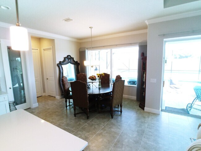 Building Photo - "Spacious 4 Bed, 3.5 Bath Rockledge Rental - Your Dream Home Awaits!"