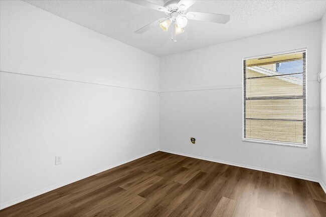 Building Photo - 601 Tomlinson Terrace