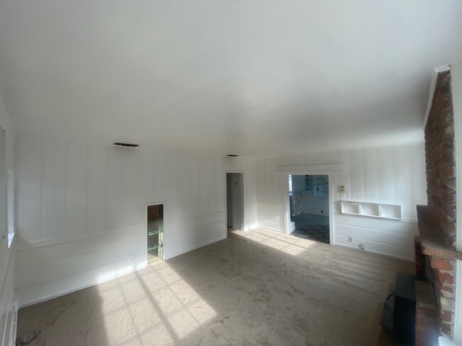 Building Photo - 3005 Fairways Ct