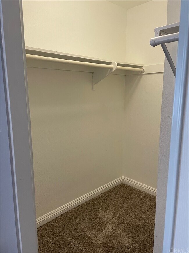 Building Photo - 139 Sinclair Ave