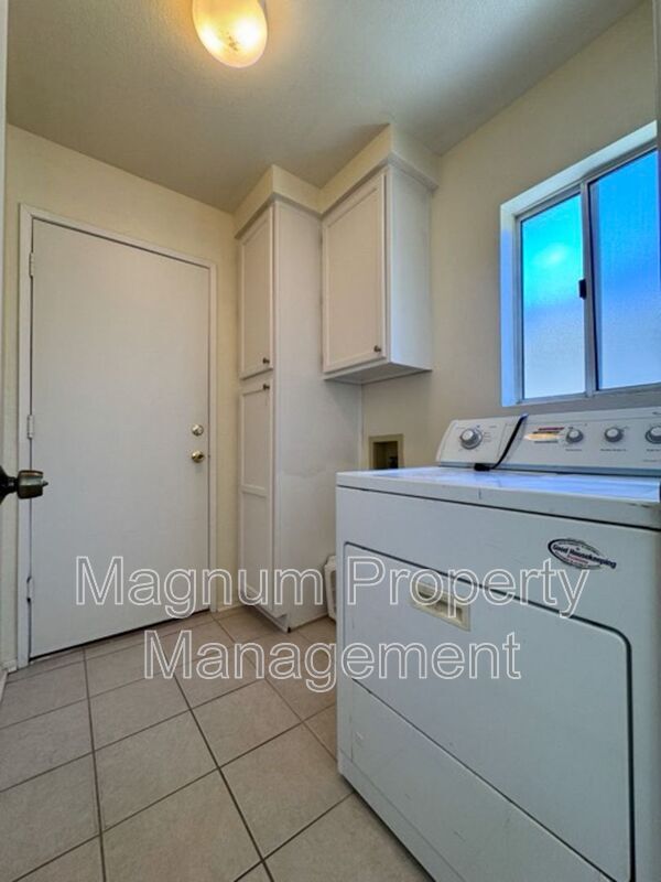 Building Photo - 31585 Corte Salinas