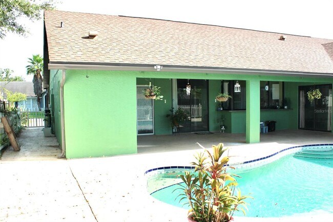 Building Photo - 412 Everwood Dr
