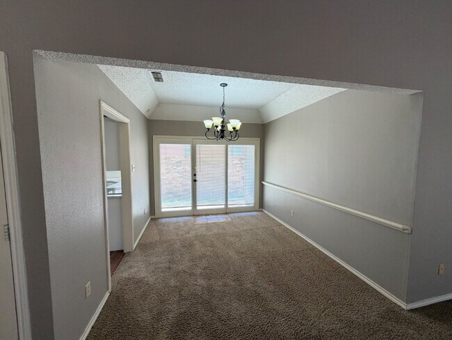 Building Photo - Nice Modern Home Located In Whisper Wood Near Tech. Includes access to pool & tennis court.