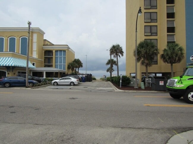 Building Photo - 1524 S Ocean Blvd