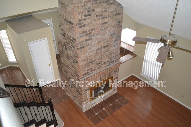 Building Photo - 5917 Beckett Dr