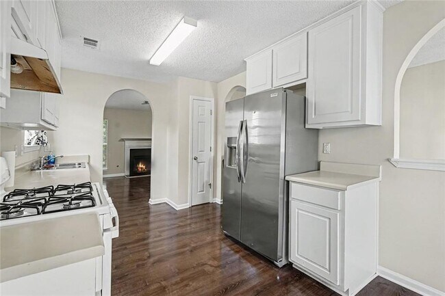 Building Photo - 4824 Buchli Ln