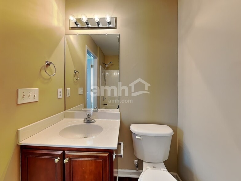 Building Photo - 5910 Bluestem Cir