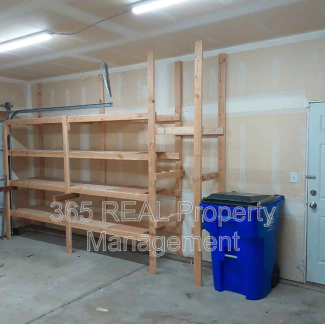 Building Photo - 3026 45th Ave