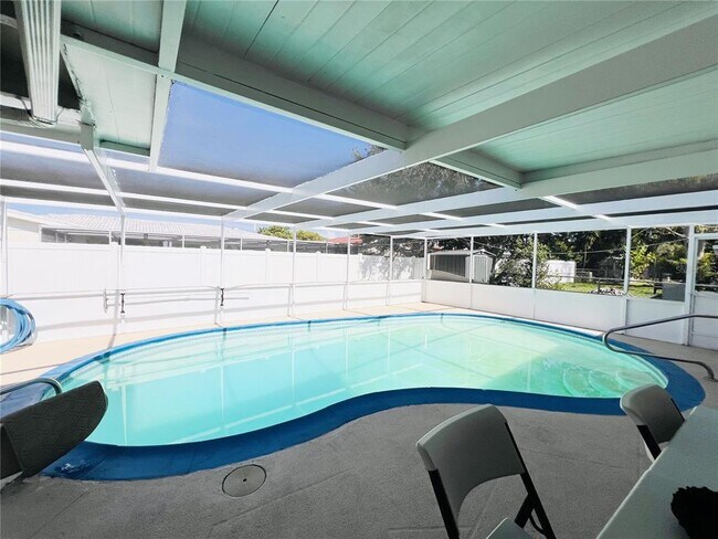 Building Photo - 10005 Brandywine Ln