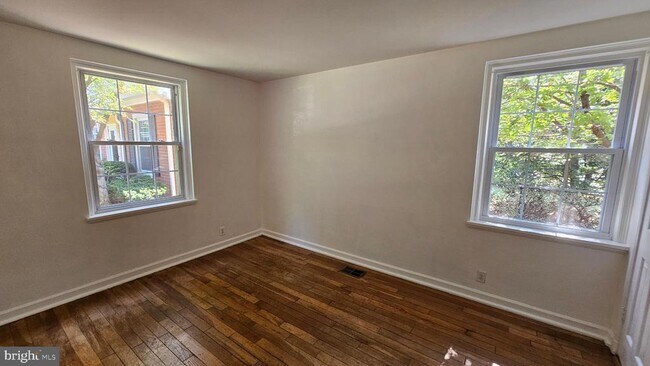 Building Photo - 4118 36th St S