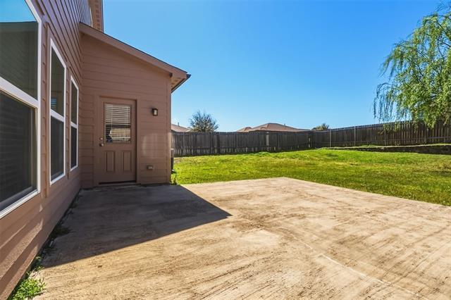 Building Photo - 5015 Royal Springs Dr