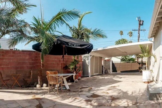 Backyard where the unit is located - 1253 W 51st Plz