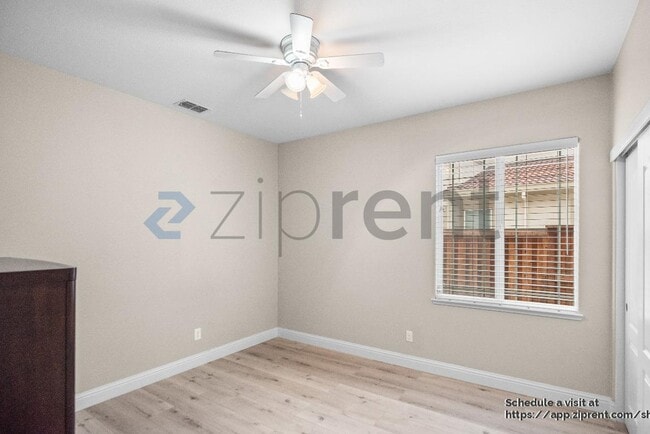 Building Photo - 1726 Hummingbird Way