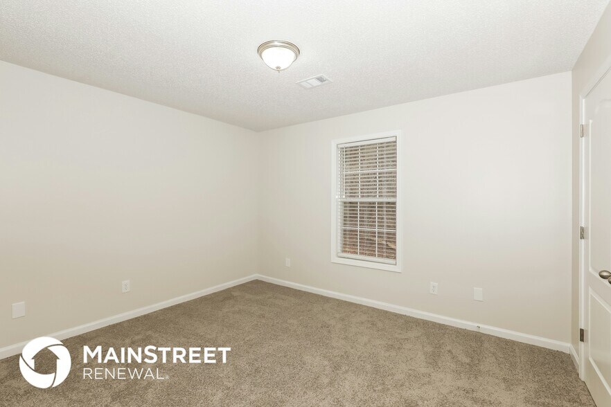 Building Photo - 3719 Upton Ct