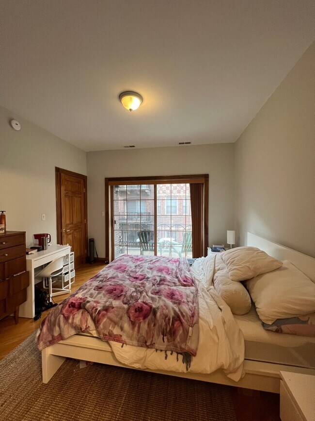 Building Photo - 5313 S Harper Ave