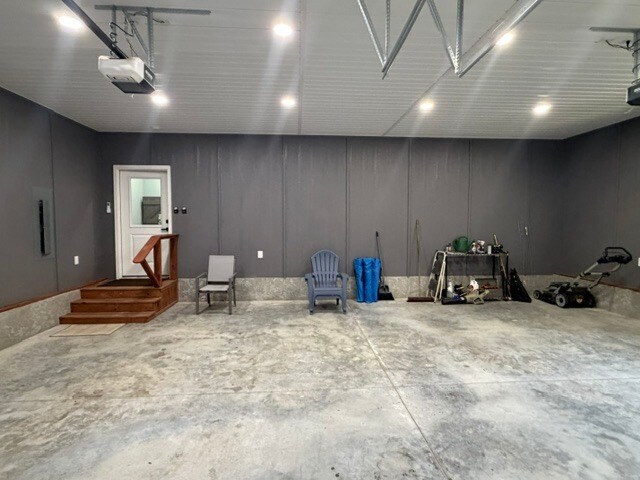 Building Photo - 29 Chisholm St