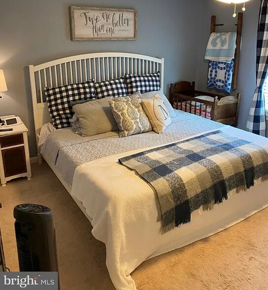 Building Photo - 17570 Macduff Ave