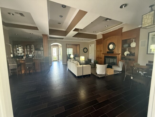 Building Photo - 14226 Fredricksburg Dr