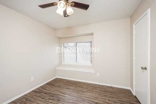 Building Photo - 926 Gable Ave