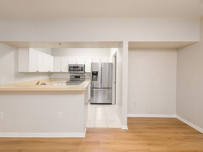 Building Photo - Tampa Palms Condo