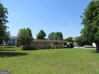 Building Photo - 125 Lanier Dr