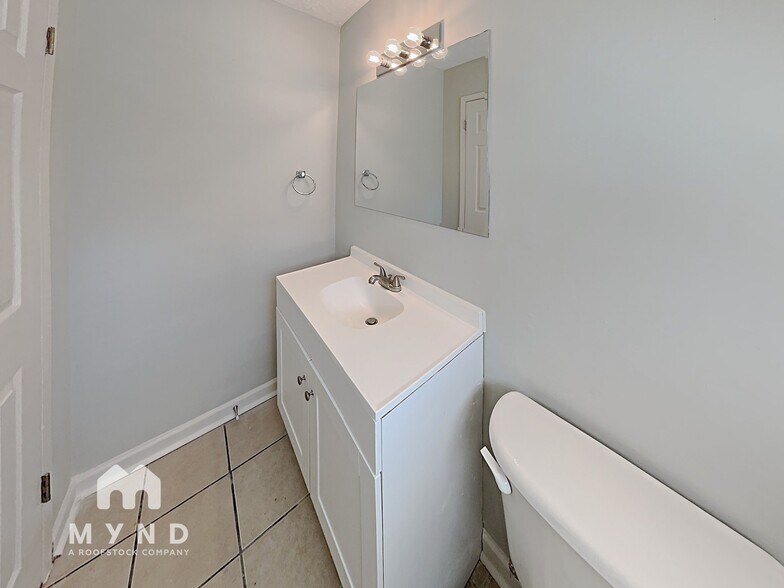 Building Photo - 956 Boca Raton Dr