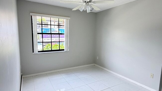 Building Photo - 5136 Floria Dr