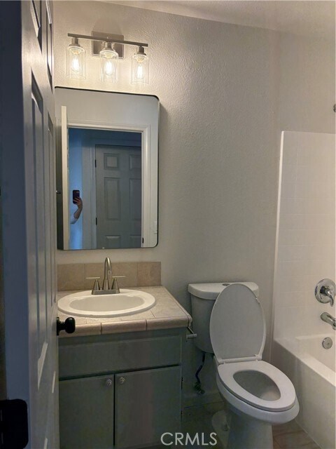 Building Photo - 13063 Canyon Oak Ct