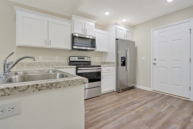 Building Photo - 3bd 2ba HOME FOR RENT!