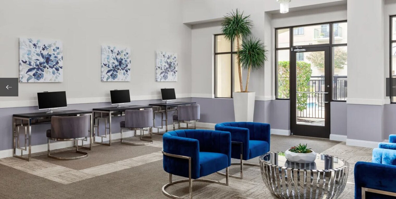 Building Photo - 3920 Sharon Rd