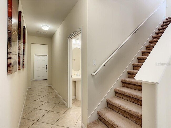 Building Photo - 6800 Little Blue Ln