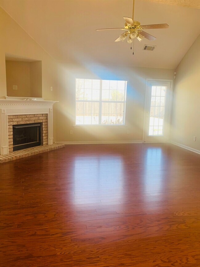 Building Photo - 5068 Welbourne Cove