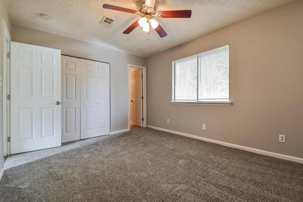 Building Photo - 115 Doubletrace Ln