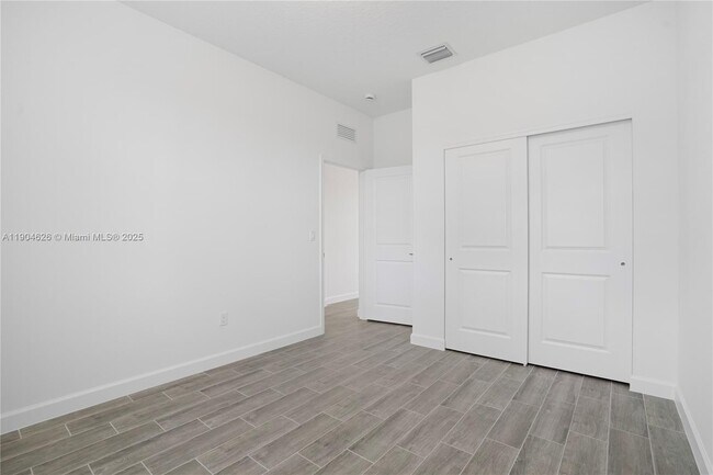 Building Photo - 19655 Barn Swallow Way