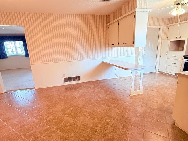 Building Photo - 7708 S Miller Blvd