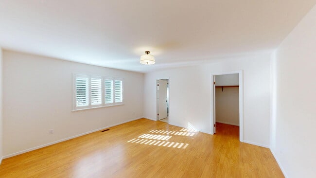 Building Photo - Modern Comfort Meets Everyday Convenience ...