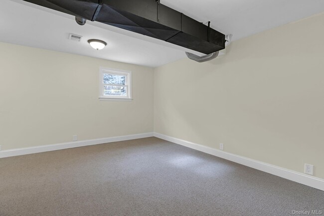 Building Photo - 21 Reading Rd