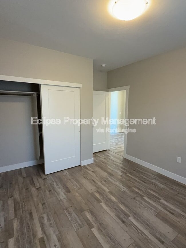 Building Photo - 679 Eadin Ln