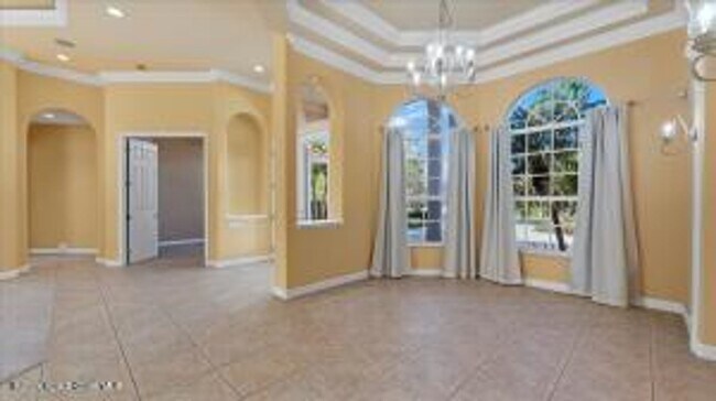 Building Photo - Luxury home located in Casabella Subdivision