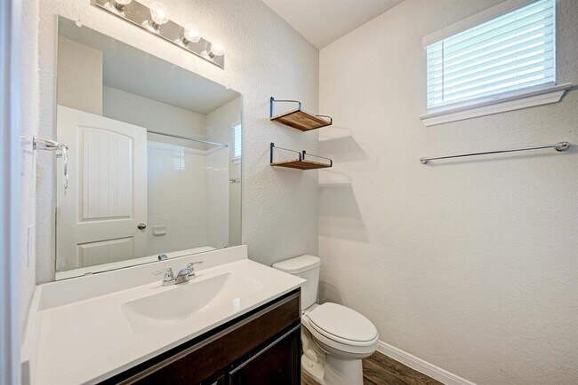 Building Photo - 125 Jubilee Dr