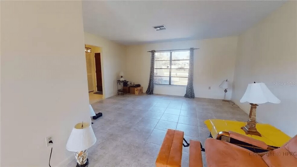 Building Photo - 1332 Bentley Ave