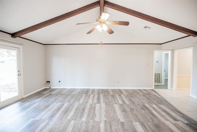 Building Photo - 3050 Orange St