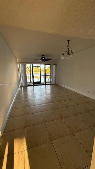 Building Photo - 1600 Windorah Way