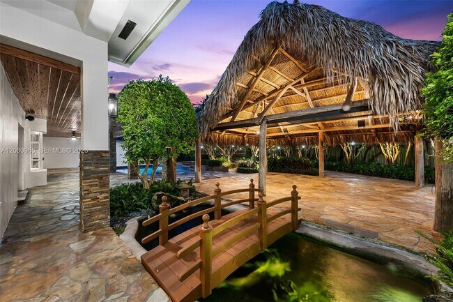 Building Photo - 15440 SW 78th Ct