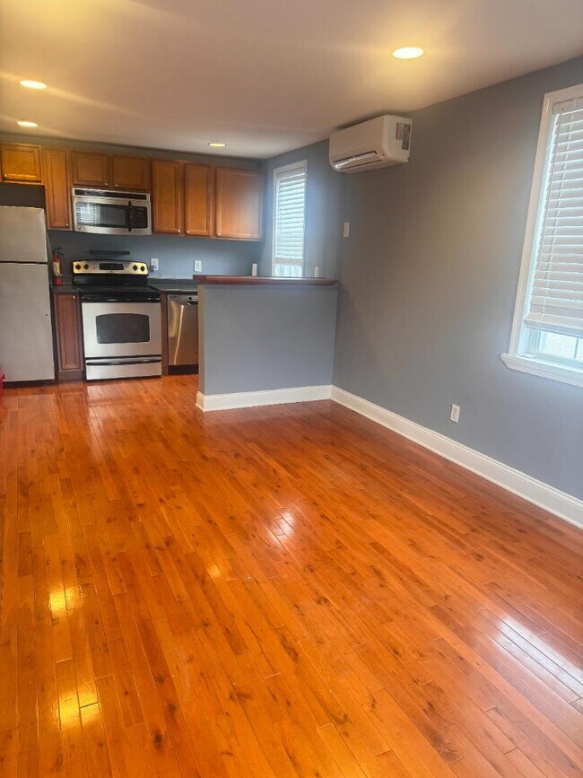 Primary Photo - 2309 Haverford Rd