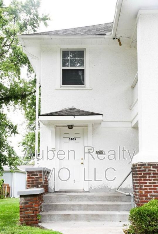 Primary Photo - 5405 Harrison St